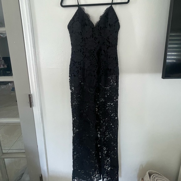 Gown in black - Picture 4 of 4